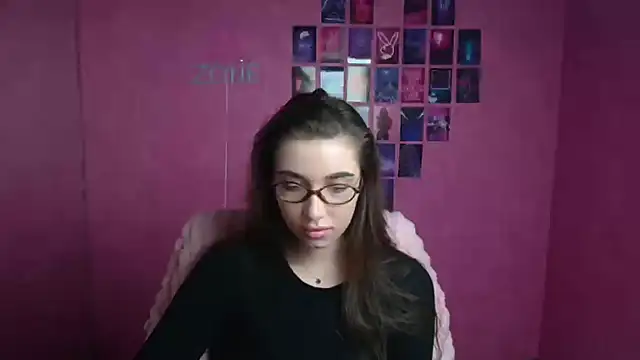 NikaMystic's Live XXX Chat