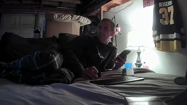 Tiggitytomociti ওয়েবক্যাম শো