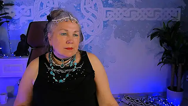 LilaMaharani Live XXX-Chat