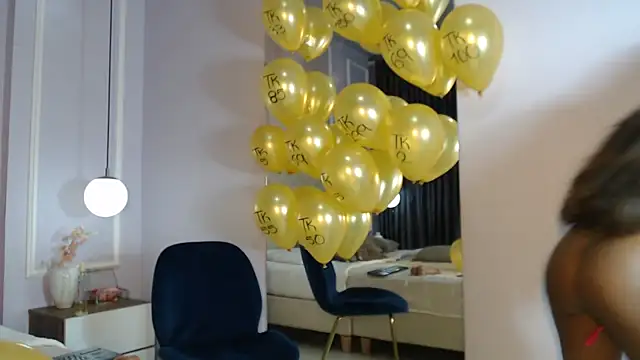 LiaTrainor Webcamshow