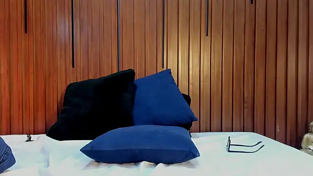 Farah_Stone Chat XXX live