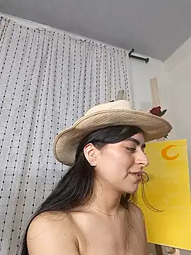 Czat XXX na żywo – saasha_Petit