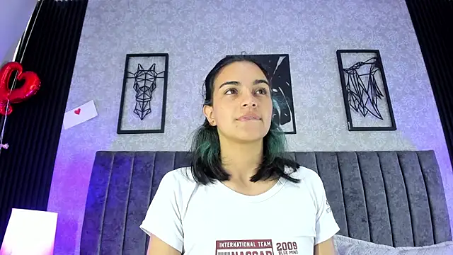 bliinkii_and_luka_'s Live XXX Chat