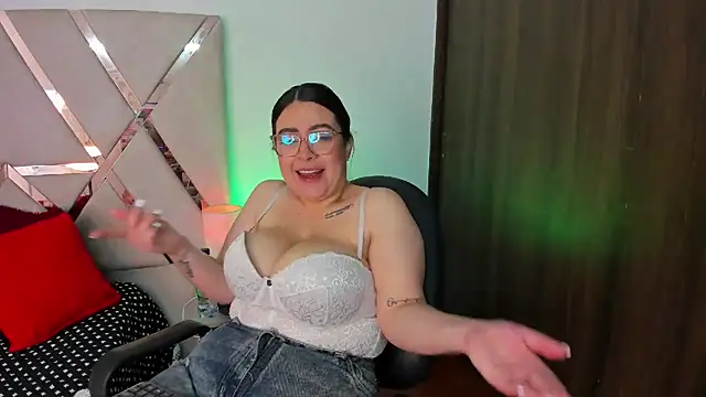 Kiara_noirr Live XXX-Chat