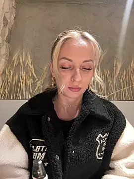 VikaBunny1 webkamerás műsora