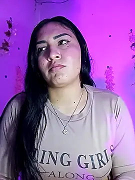 Emy_cuteeのライブXXXチャット