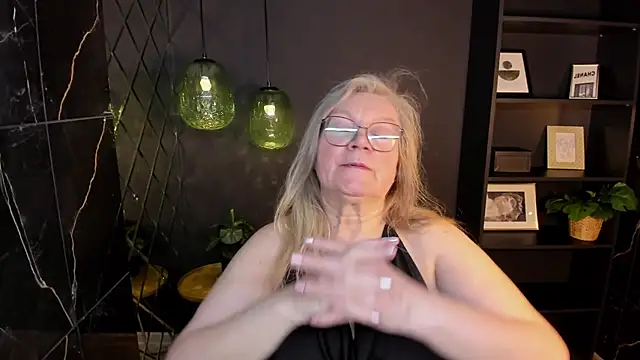 NataliMellow's Live XXX Chat