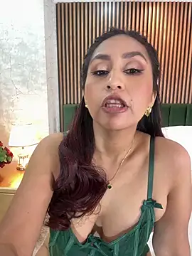 MonicaMoret's Webcam Show