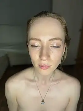 Little_Candy_18 live XXX chat