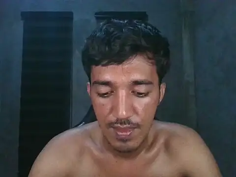 RowyCam Adlı Modelin Web Kamerası Şovu