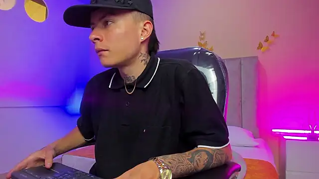 Nascary_Fox's Live XXX Chat