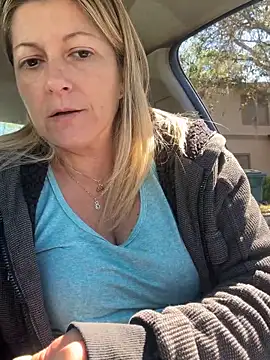 NikkiBlisss live XXX chat