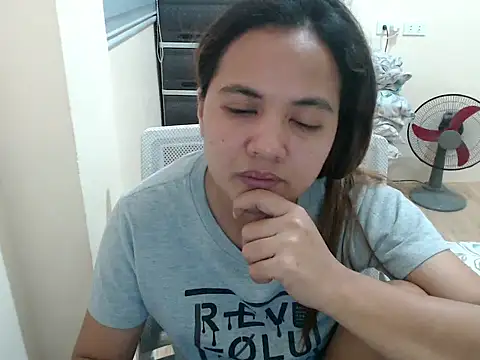 xTheLastVIRGINx Chat XXX live