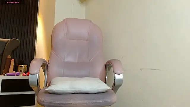 Lolagolden1 Adlı Modelin Canlı XXX Sohbeti