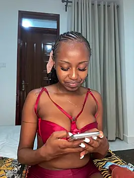 hot_daily Show in webcam