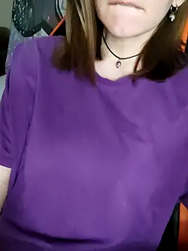 Aashikalaa Adlı Modelin Canlı XXX Sohbeti