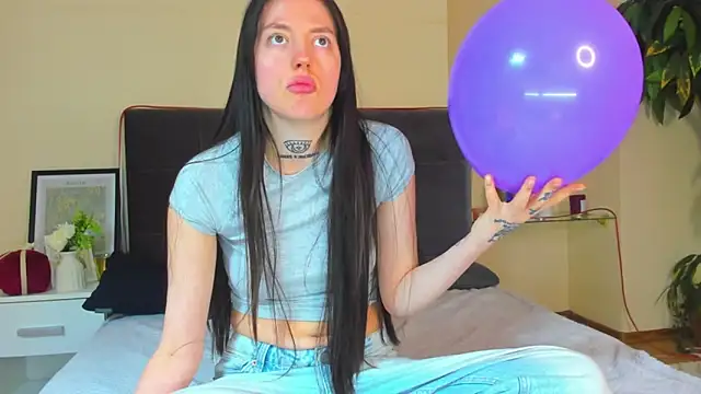 AdrianaCult: онлайн-секс-чат