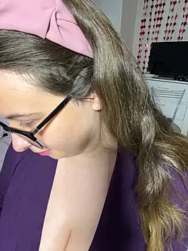 DienkaGreen – Naživo XXX chat