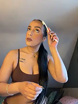 Saskia_xx 网络视讯表演