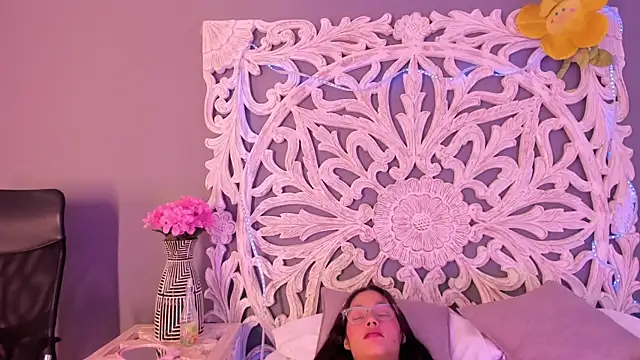 loraineblake Live XXX-chat