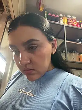 Gabriela_Lombardii: онлайн-секс-чат