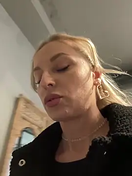 VikaBunny1 Live XXX-chat