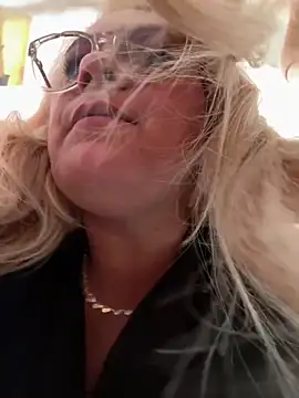 x_elena_x Live XXX-chat