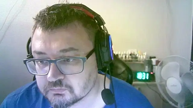 SirAbuser live XXX chat