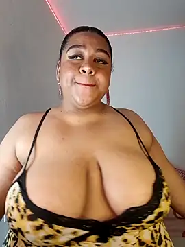 Pokazy przed kamerką – BiancaFollerach