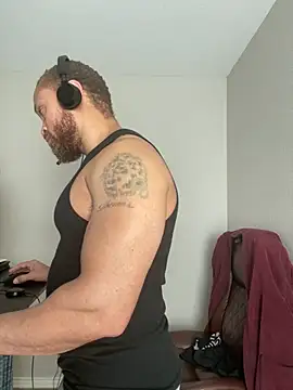 Fathero1time Chat XXX live