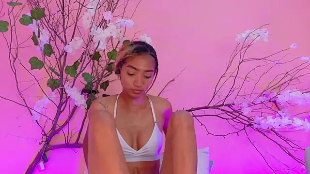 Chat XXX en directo de Charlotte_Love10