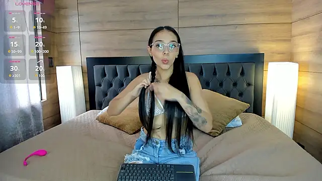 Chatroom XXX en direct de Roseaurora