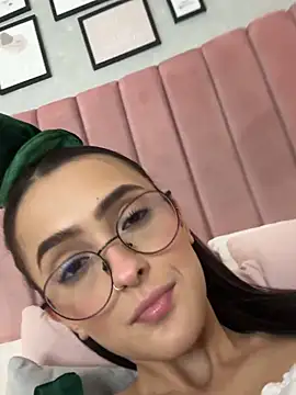 Chatroom XXX en direct de NataliaRivera_