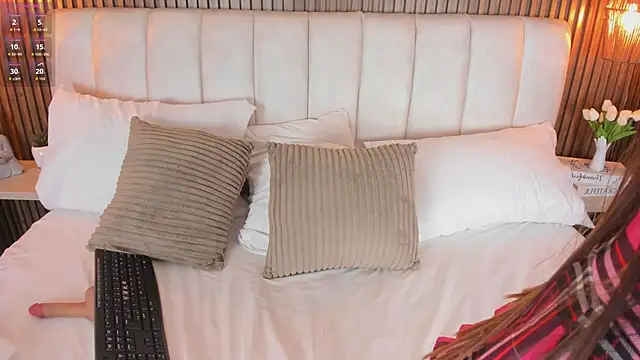 LisaLain Obrolan Langsung XXX