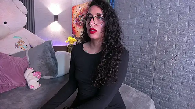 Magic_ivone live XXX chat