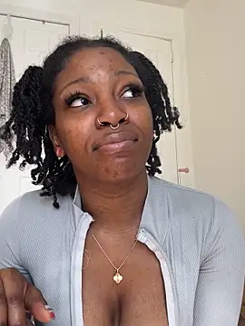 mochamimi: онлайн-секс-чат