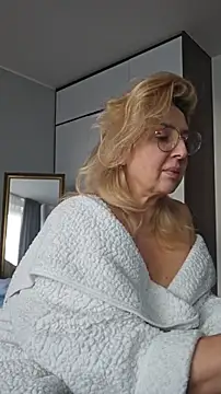 XXX chat uživo modela MariaRichi_