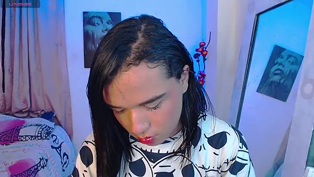 Show modela Candyy_doll__ na web-kameri