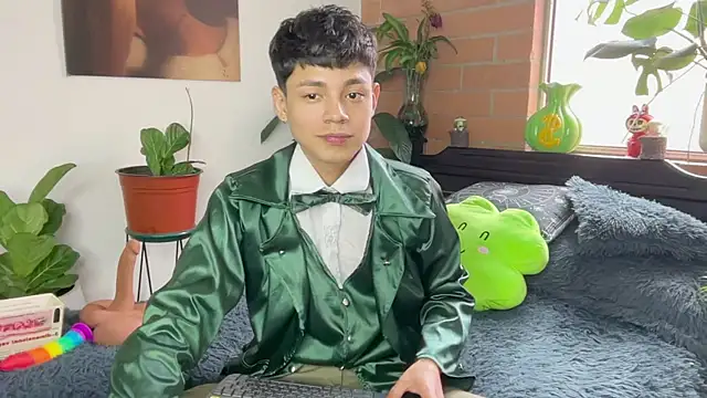 Andy_Belier23 – Live XXX-chat