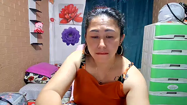 Ugly-Filipina – Live XXX-chat