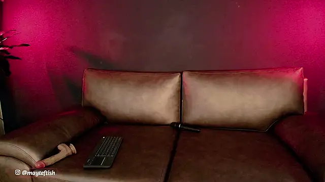 دردشة MyMayte الجنسية المباشرة