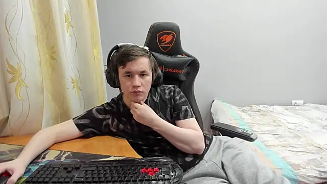 iliaskrislove 现场XXX聊天