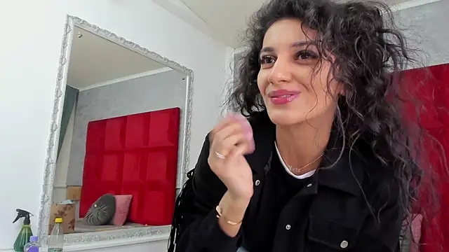 YasmineDelight 라이브 XXX 채팅