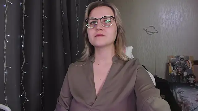 MissBrightShine's Live XXX Chat