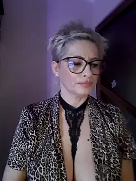 แชท XXX สดของ LunaBlaise