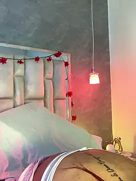 Bella-Sanders Obrolan Langsung XXX