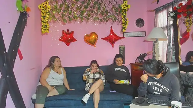 lesbiancuple 现场XXX聊天