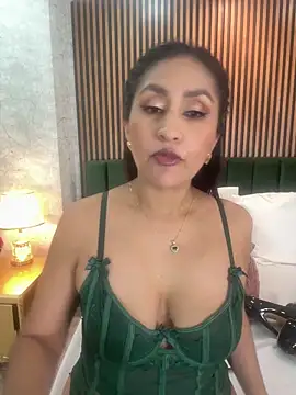 MonicaMoretのウェブカメラショー