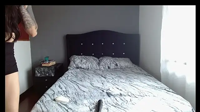 แชท XXX สดของ Emilia_1995