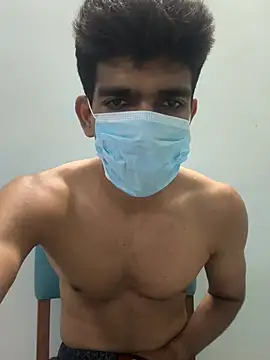 BadBoyTom78 Adlı Modelin Web Kamerası Şovu